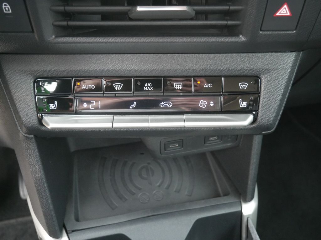 OPEL Frontera 1.2 Edition PDC SHZ KAMERA NAVI LED — Bild 12 von 18