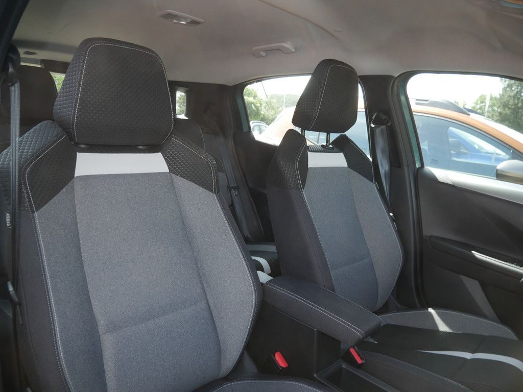 OPEL Frontera 1.2 Edition PDC SHZ KAMERA NAVI LED — Bild 16 von 18